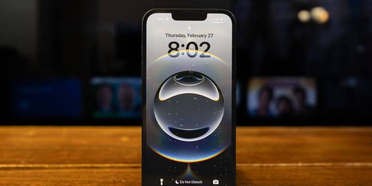 Minggir, iPhone 16e – Apple dikabarkan akan merilis iPhone 17e tahun depan